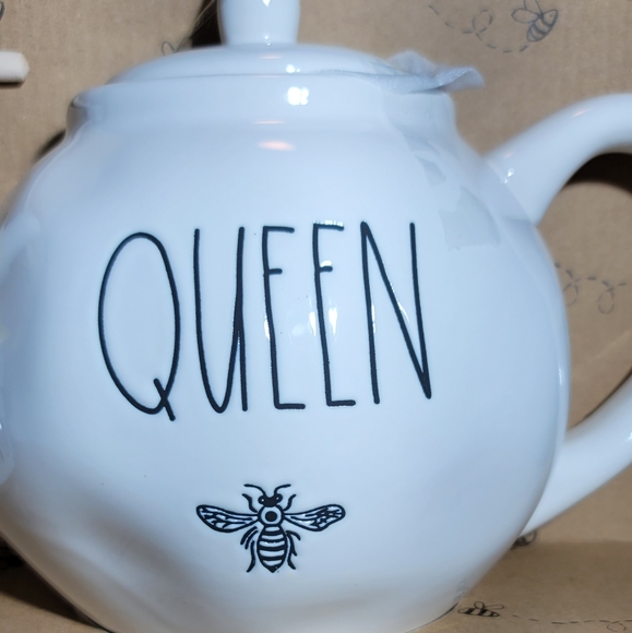 Rae Dunn Honey Pot & Teapot Set Queen bee ๐ - Picture 16 of 16